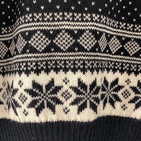 Dale Of Norway Sweater - Picture 8 of 12